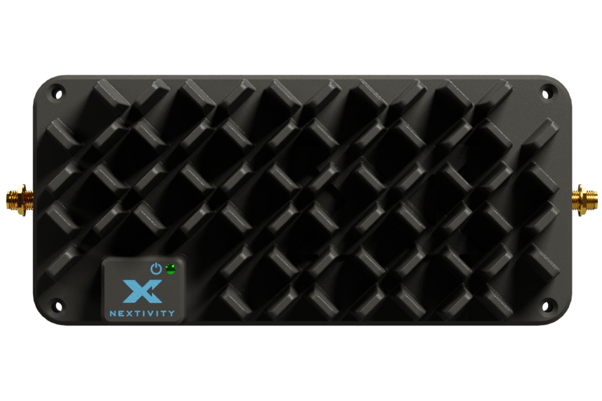 Cel-Fi GO Mobile Smart Signal Repeater 4G/5G Front View